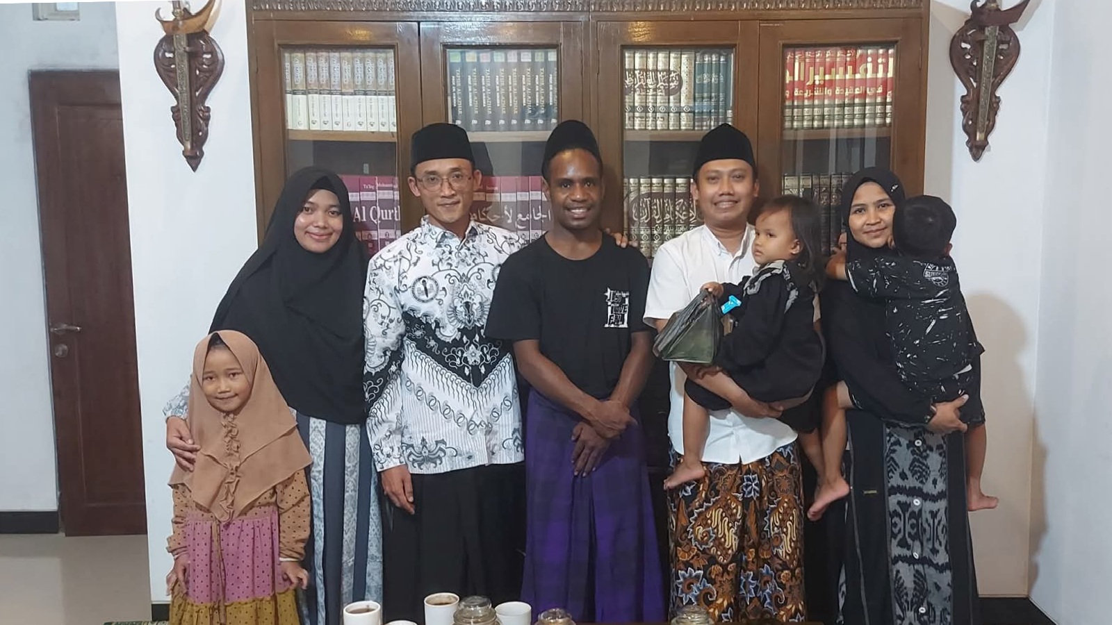 Gus Mursyid dan Keluarga